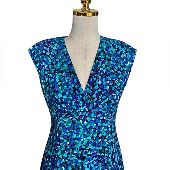 Ralph Lauren Women’s Multicolor Print Fit & Flare Stretch Jersey Dress Size 6 - Picture 6 of 9